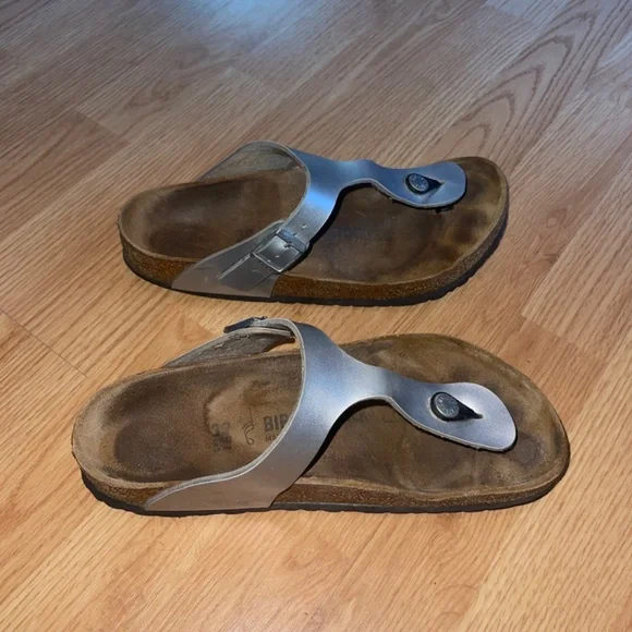 Birkenstock Silver Metallic Thong Toe / Slip On Sandals Size 39 - Picture 4 of 7